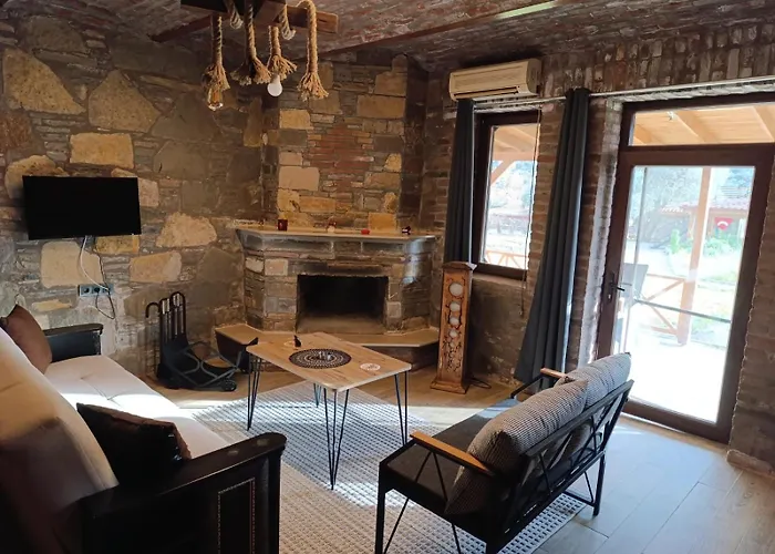 Gazde/Camere de închiriat Tas Evler Butik