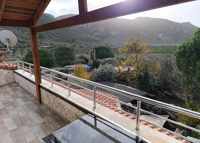 Tas Evler Butik Gazde/Camere de închiriat Sirince