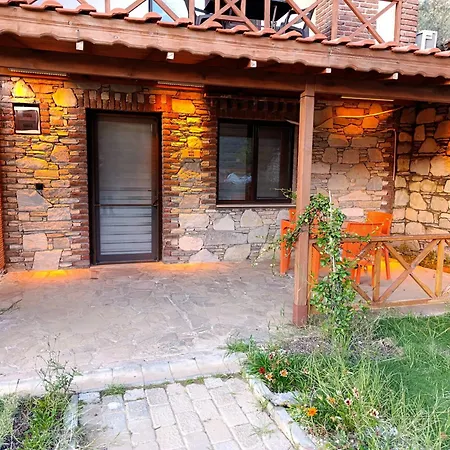 בית אירוח Tas Evler Butik *