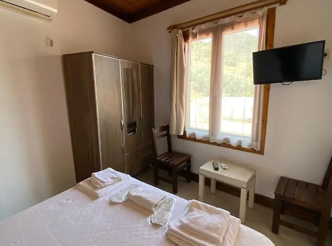 Tas Evler Butik Homestay Sirince